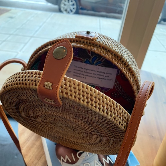 Handmade Rattan Shoulder Bag - Picture 3 of 4